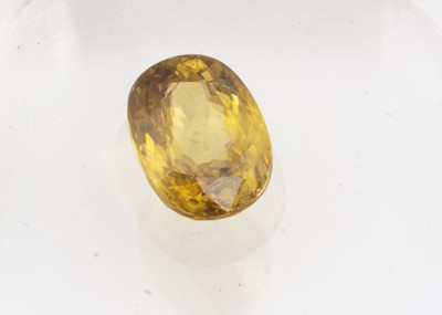 Lot 329 - A certificated cushion cut sphene