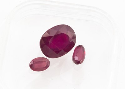 Lot 367 - Three certificated Malagasy Rubies