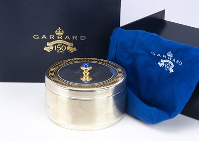 Lot 405 - A fine modern silver presentation box by Garrard & Co