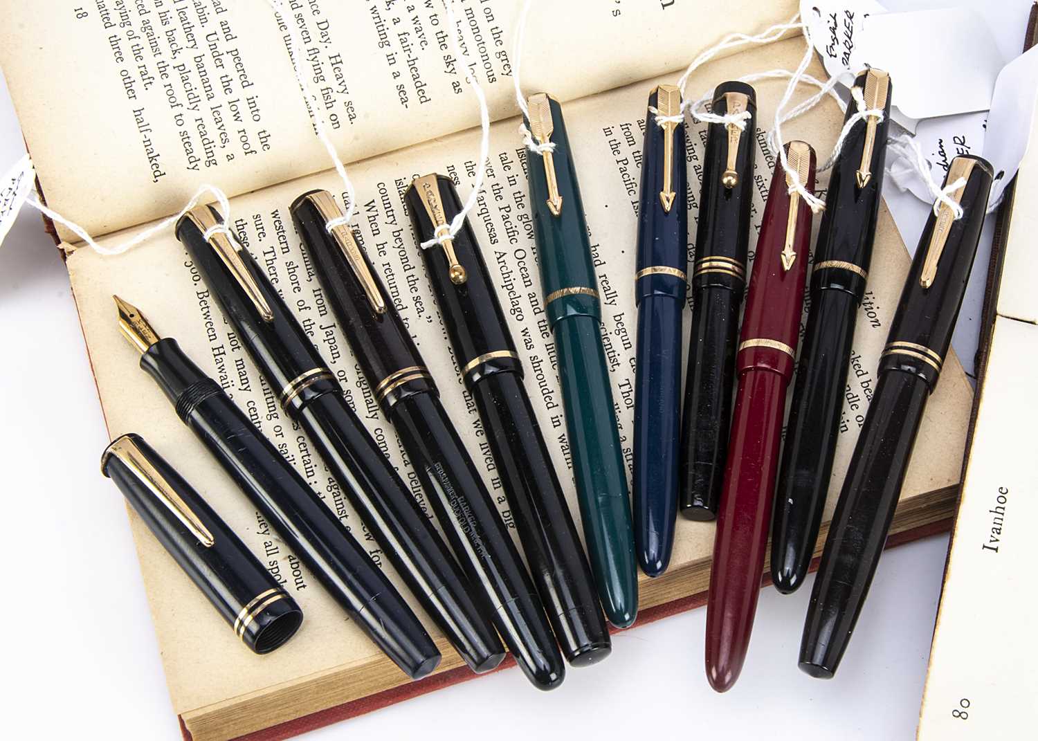 Lot 444 - Ten vintage Parker fountain pens