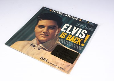 Lot 110 - Elvis Presley LP