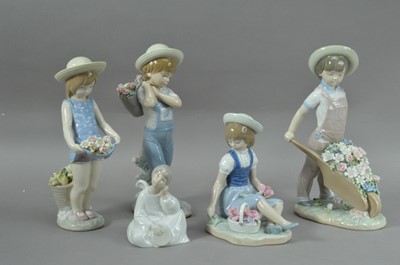Lot 313 - Four Lladro porcelain figurines