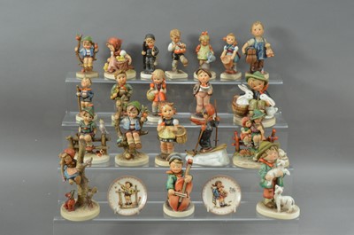 Lot 315 - A large collection of Hummel ceramic figures