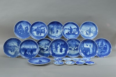 Lot 319 - A collection of Royal Copenhagen porcelain plates