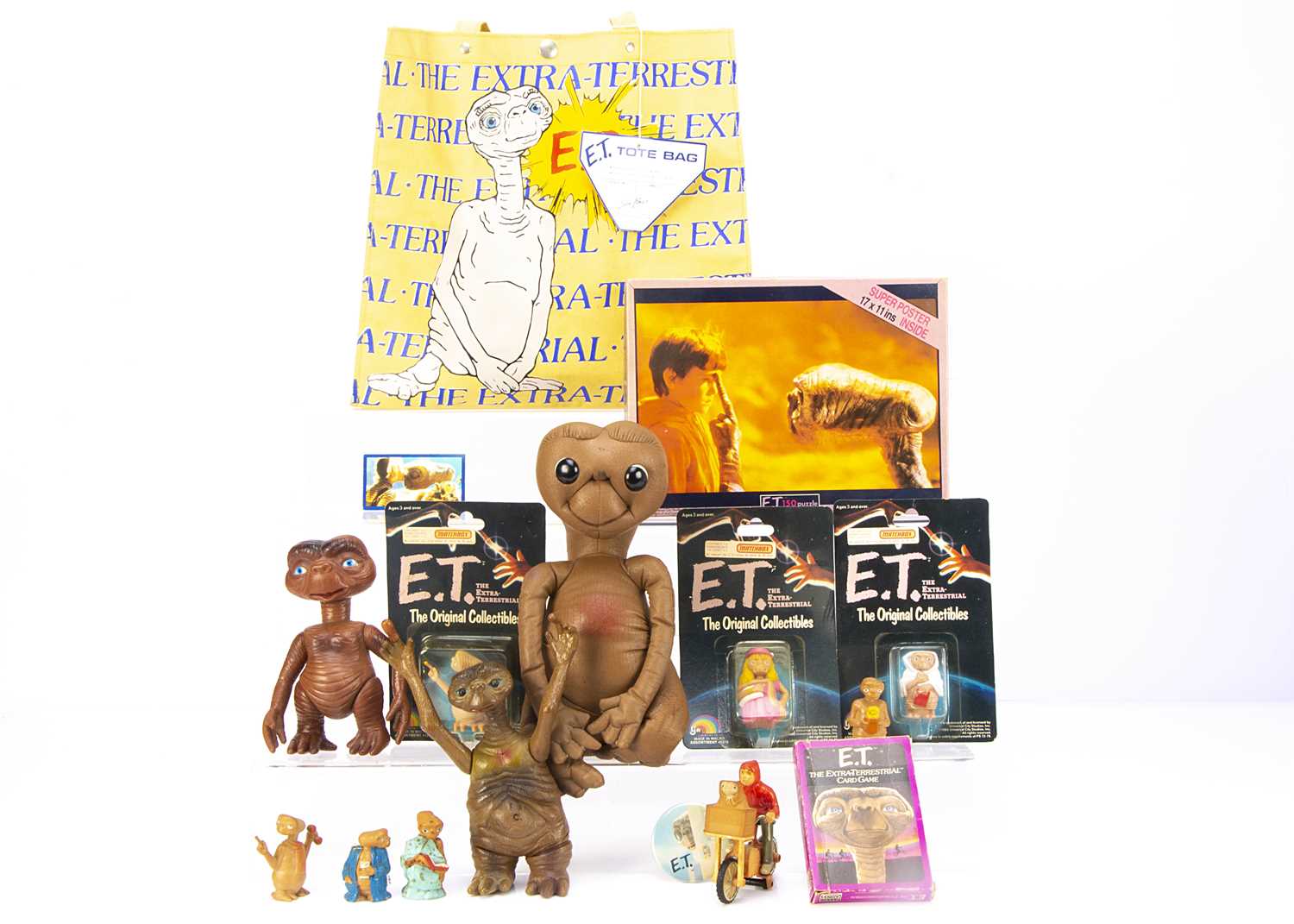 Lot 432 - E.T. Film Memorabilia