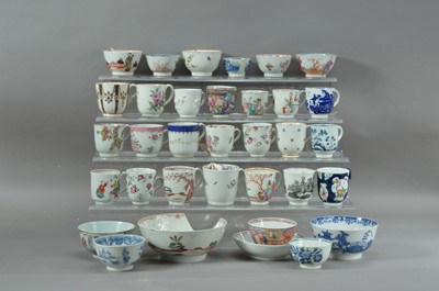 Lot 323 - A large assortment of 18th and 19th century ceramic items