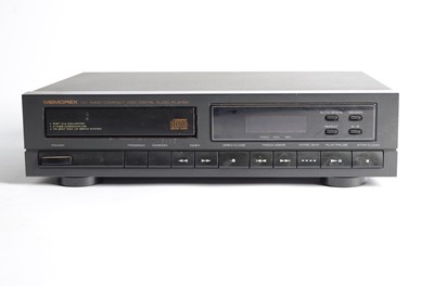 Lot 474 - Akai Cassette Player / Memorex CD Player