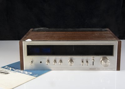 Lot 485 - Pioneer Tuner