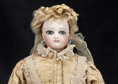 Lot 42 - A Jumeau swivel headed fashionable doll bride 1870s