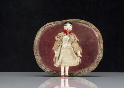 Lot 104 - A 19th century Grodnerthal dolls’ house doll