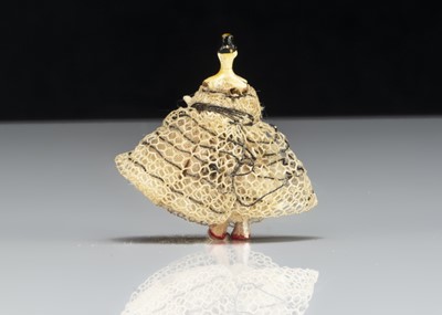 Lot 106 - A tiny 19th century Grodnerthal dolls’ house doll