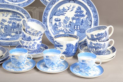 Lot 2 - An assorted collection of blue and white ceramics