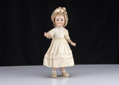 Lot 226 - A rare German character doll marked 484