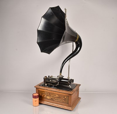 Lot 8 - Edison Phonograph