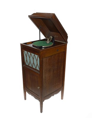 Lot 15 - Edison Disc Phonograph