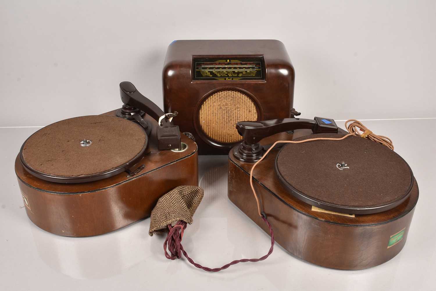 Lot 40 - Record Players