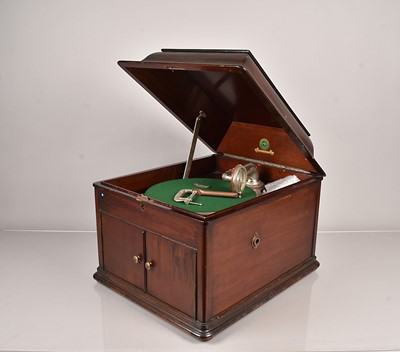 Lot 42 - Table grand gramophone