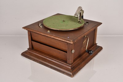 Lot 44 - Hornless gramophone