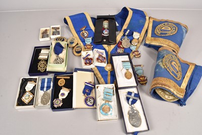 Lot 113 - A selection of 1930s and later Masonic Jewels