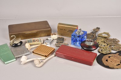 Lot 135 - An assortment of various items