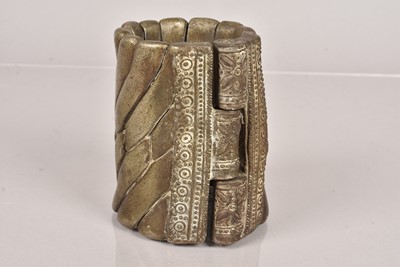 Lot 280 - An Indo-Persian bangle/anklet