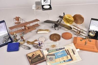 Lot 454 - An assortment of various items