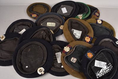 Lot 569 - A group of 15+ Berets and side caps