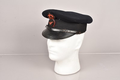 Lot 579 - A 1918 Pattern Royal Air Force (RAF) NCO's Peak Cap