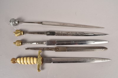 Lot 708 - Five German Dagger blades