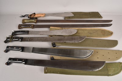 Lot 712 - A collection of seven various machetes