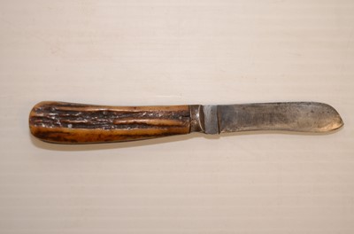 Lot 727 - A good selection of Hunting pocket knives