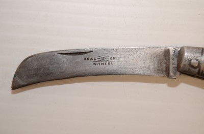 Lot 727 - A good selection of Hunting pocket knives
