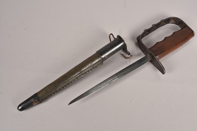 Lot 748 - A WWI US 1917 LF&C dagger