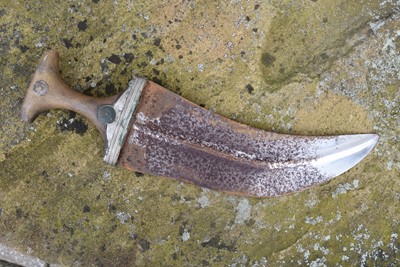 Lot 752 - A Middle Eastern Jambiya