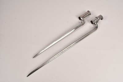 Lot 759 - An 1853 Enfield Socket bayonet by Reeves