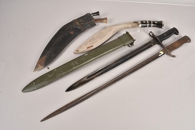 Lot 766 - A US Bayonet and scabbard