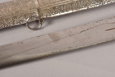 Lot 792 - A late 19th Century/ early 20th Century Omani Kattara sword