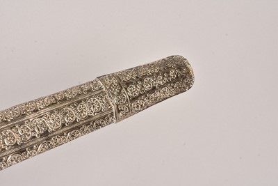 Lot 792 - A late 19th Century/ early 20th Century Omani Kattara sword