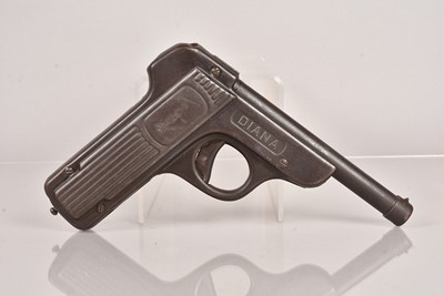 Lot 907 - A Pre-War .177 First Model Diana Air Pistol