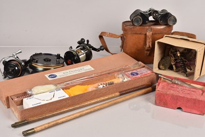 Lot 925 - An unused Webley Cleaning Kit