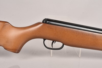 Lot 965 - An SMK 19 .22 Super Grade Break Barrel Air Rifle