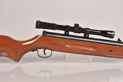 Lot 970 - An SMK XTB2K Break Barrel .22 Air Rifle