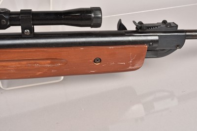 Lot 970 - An SMK XTB2K Break Barrel .22 Air Rifle
