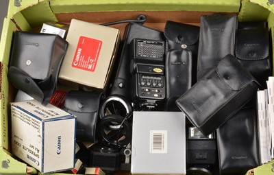 Lot 50 - A Tray of Canon Accessories