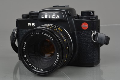 Lot 79 - A Leica R5 SLR Camera
