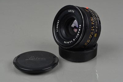 Lot 81 - A Leitz Elmarit-R 35mm f/2.8 Lens