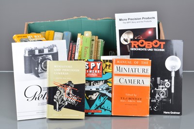 Lot 129 - Camera Guide and Model Books
