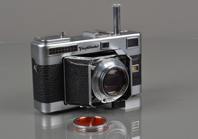 Lot 201 - A Voigtländer Vitessa L Rangefinder camera