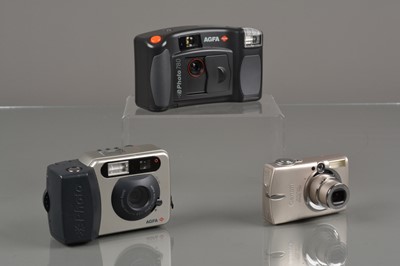 Lot 213 - Compact Digital Cameras