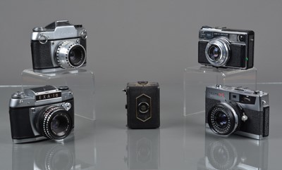 Lot 214 - A Group of Various Cameras